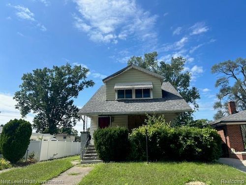 18049 Saint Aubin St, Detroit, MI, 48234-1216 | Card Image