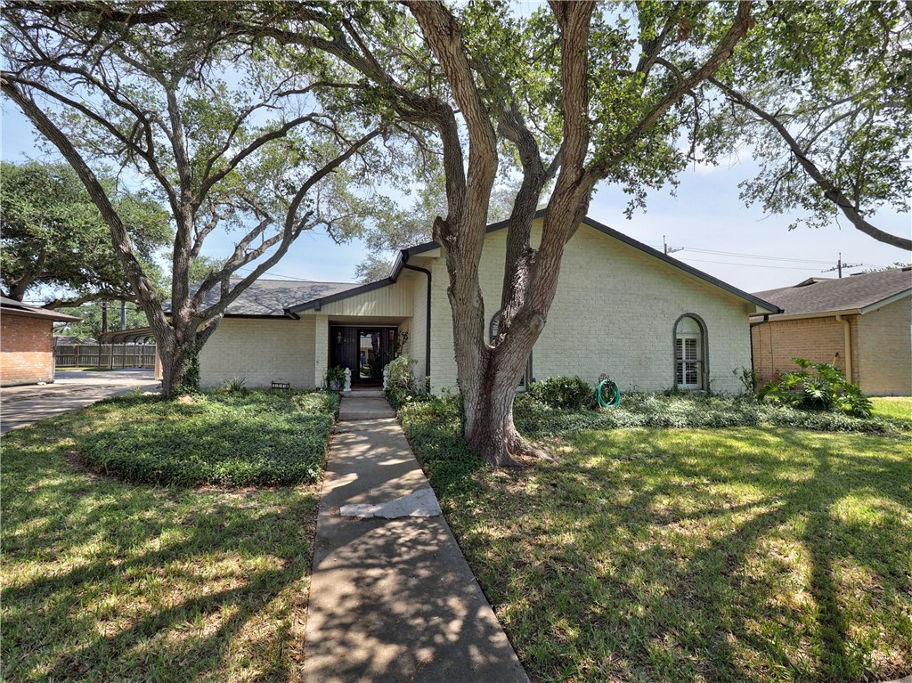 Boros Dr, Corpus Christi, TX 78413