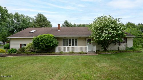 559 Bloomingrove Dr, Rensselaer, NY, 12144-9416 | Card Image