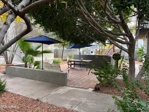 17-4111 E Camelback Rd, Phoenix, AZ, 85018-2728 | Card Image