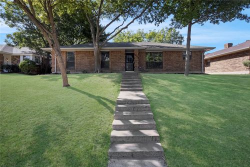 430 Timberline Dr, Duncanville, TX, 75137-4528 | Card Image