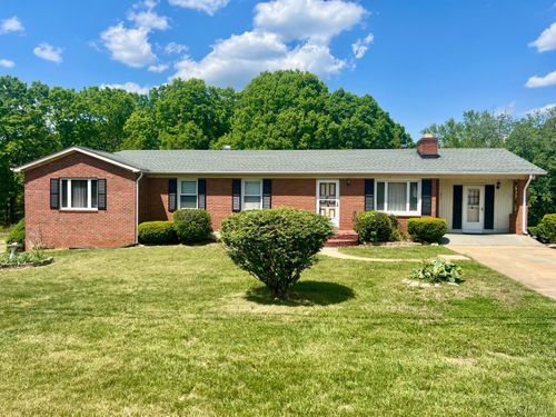 457 Amelon Rd, Madison Heights, VA, 24572-3014 | Card Image