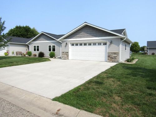 239 Mooney Cir, Granite Falls, MN, 56241-1836 | Card Image