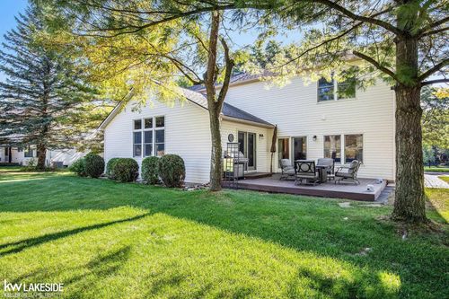 2646 Correll Dr, Lake Orion, MI, 48360-2364 | Card Image