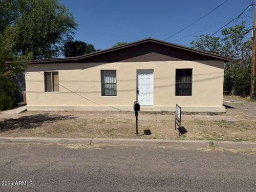 662 E Ave, Douglas, AZ, 85607-2954 | Card Image