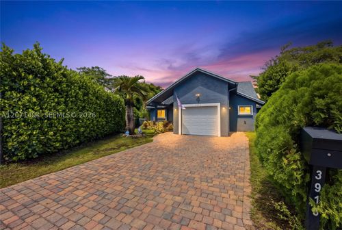 3913 Nw 72nd Ln, Coral Springs, FL, 33065-2134 | Card Image
