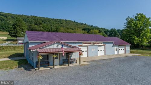 2701 Old Crellin Rd, Oakland, MD, 21550-3066 | Card Image