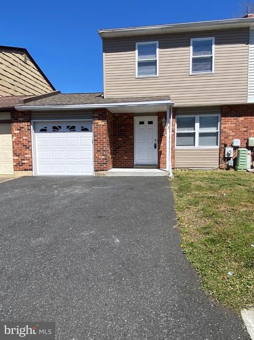 53 Bradley Dr, NEWARK, DE, 19702-4150 | Card Image