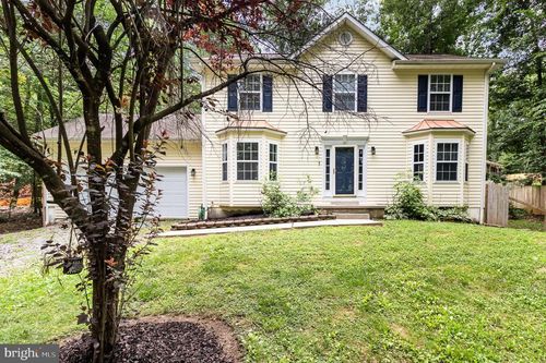 3605 Burton Rd, BUMPASS, VA, 23024-9687 | Card Image