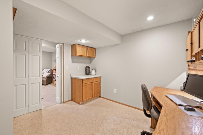 LL Level Office | Image 39