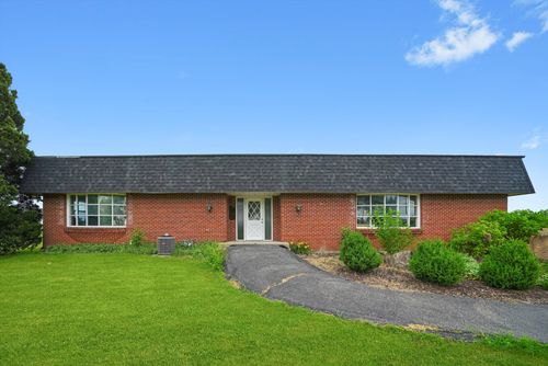 9762 Il Route 76, Belvidere, IL, 61008-9618 | Card Image