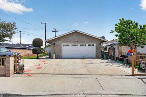 11045 Backford St, South El Monte, CA, 91733-3807 | Card Image