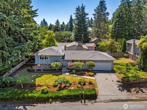 12055 25th Ave Ne, Seattle, WA, 98125-5236 | Card Image