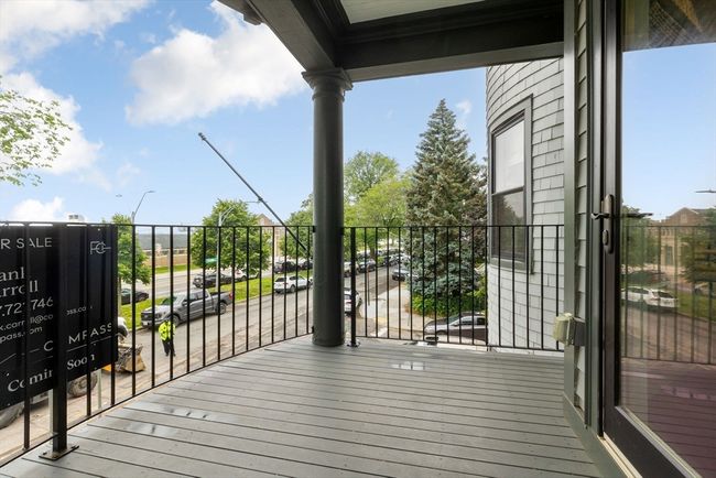 APT-2 - 1650 Columbia Rd, Condo with 3 bedrooms, 2 bathrooms and null parking in Boston MA | Image 5