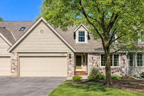 738 Elm Grove Road, Elm Grove, WI, 53122 | Card Image