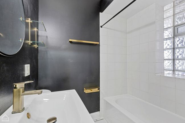 APT-2F - 3608 W Dickens Ave, Condo with 2 bedrooms, 1 bathrooms and null parking in Chicago IL | Image 4
