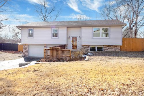 719 W 5th St, Chapman, KS, 67431-8935 | Card Image