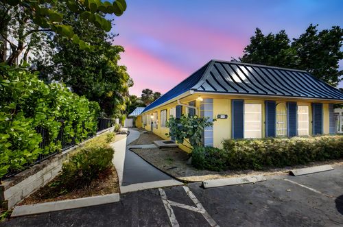 a-b-c-and-d-111 Se 7th Ave, Delray Beach, FL, 33483-5245 | Card Image