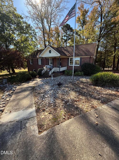 2579 Nc Highway 42, Goldston, NC, 27252-9135 | Card Image
