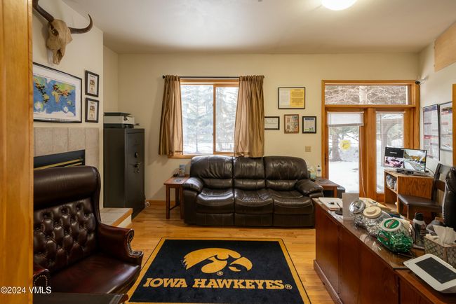 B - 228 W Beaver Creek Blvd, Home with 4 bedrooms, 6 bathrooms and null parking in Avon CO | Image 4