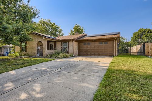 620 E Glendale St, Crowley, TX, 76036-2812 | Card Image