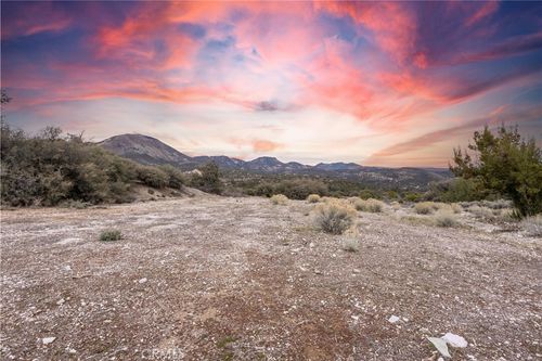 0 Umfalozi Rd, Tehachapi, CA, 93561 | Card Image