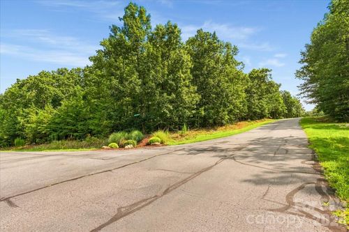 167-149 Mossy Oak Trl, Nebo, NC, 28761-8107 | Card Image