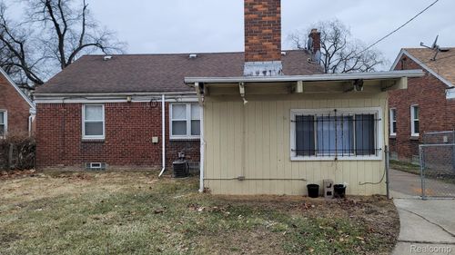 20042 Freeland Street, Detroit, MI, 48235 | Card Image