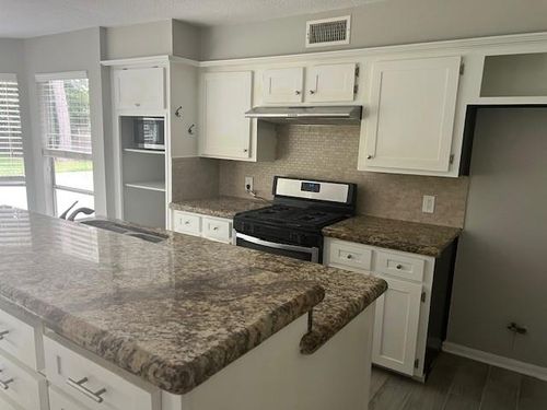17802 Theiss Mail Route Rd, Spring, TX, 77379-6111 | Card Image