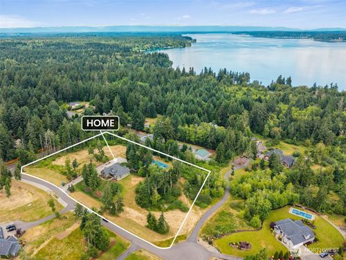 8022 57th Ln Ne, Olympia, WA, 98516-3007 | Card Image