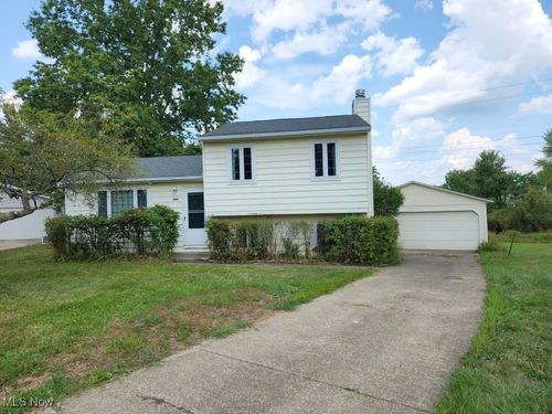 668 Westbrook Ct, Ravenna, OH, 44266-3613 | Card Image