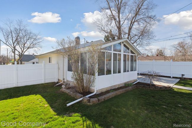 506 S Webik Ave, House other with 3 bedrooms, 1 bathrooms and null parking in Clawson MI | Image 21