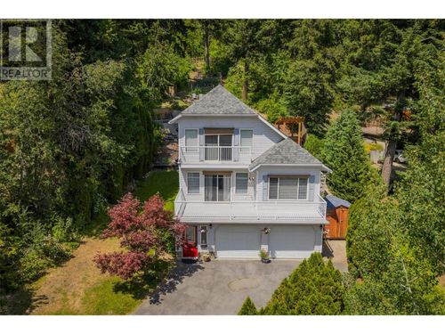 1105 Christie Road, Montrose, BC, V0G1P0 | Card Image