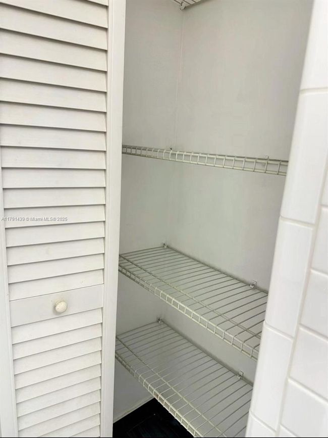 B611 - 2150 Sans Souci Blvd, Condo with 2 bedrooms, 2 bathrooms and null parking in North Miami FL | Image 17