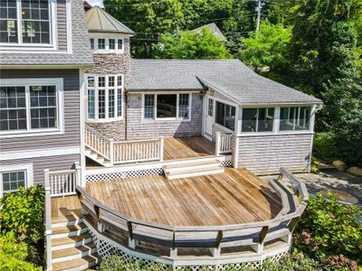 59 Ocean Avenue, House other with 3 bedrooms, 4 bathrooms and 7 parking in Jamestown RI | Image 2