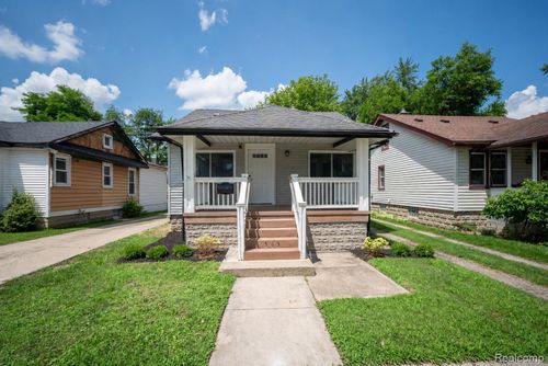 543 E Saratoga St, Ferndale, MI, 48220-2824 | Card Image