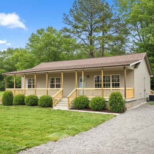457 Reeves Dr, Clarksville, TN, 37043-4892 | Card Image