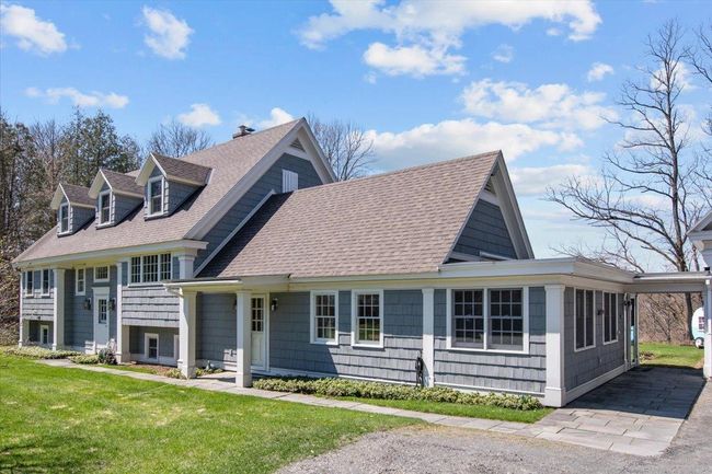 1541 Pucker Street, House other with 3 bedrooms, 2 bathrooms and null parking in Stowe VT | Image 2