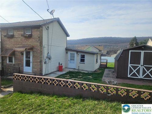 23 W Ruddle St, Coaldale, PA, 18218-1137 | Card Image