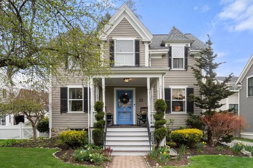 22 Grant St, Needham, MA, 02492 | Card Image