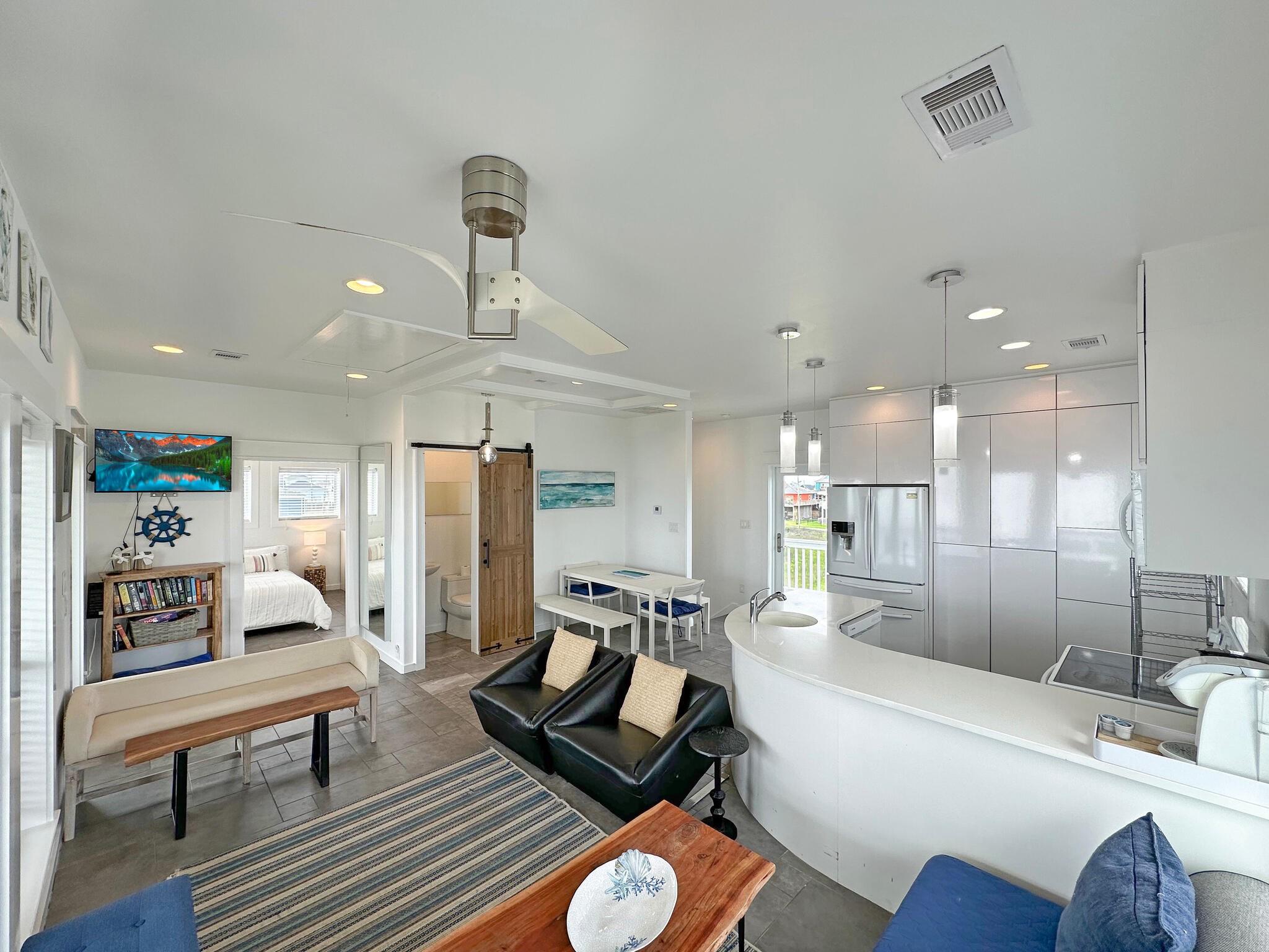 Residential Lease in Crystal Beach 3