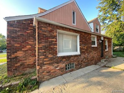 4620 Devonshire Road, Home with 3 bedrooms, 1 bathrooms and null parking in Detroit MI | Image 3