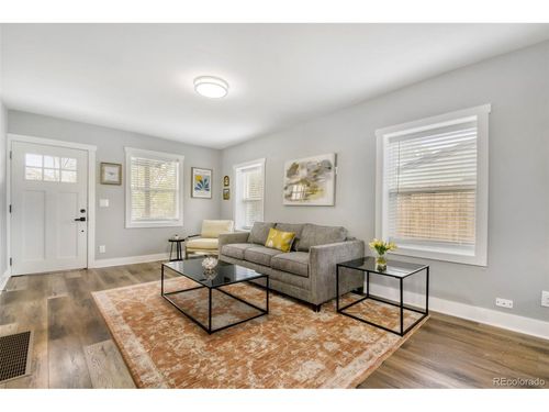 842 Grove St, Denver, CO, 80204-3223 | Card Image