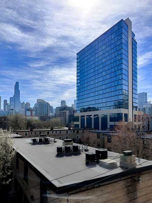 apt-2013-808 N Cleveland Ave, Chicago, IL, 60610-3666 | Card Image