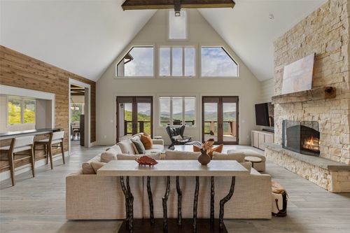 494 E Ridge Rd, Cashiers, NC, 28717-0319 | Card Image