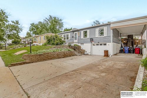 7411 S 73rd Ave, La Vista, NE, 68128-2603 | Card Image