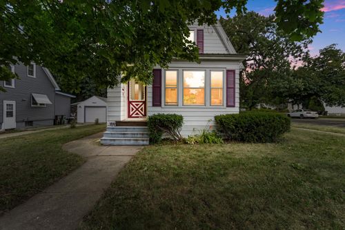 437 Mccomb St, Fort Atkinson, WI, 53538-2343 | Card Image