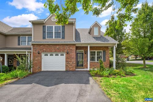 26 E Park View Dr, STAUNTON, VA, 24401-5697 | Card Image
