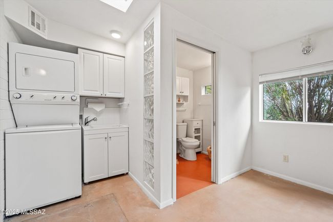 12-Laundry Room | Image 14