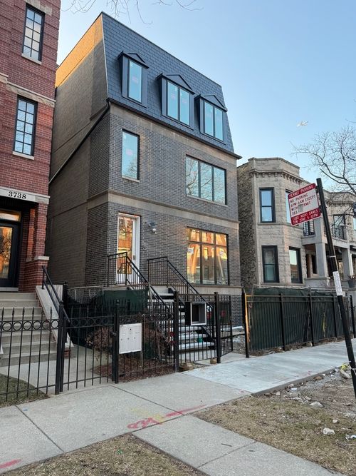 2-3740 N Racine Ave, Chicago, IL, 60613-3816 | Card Image
